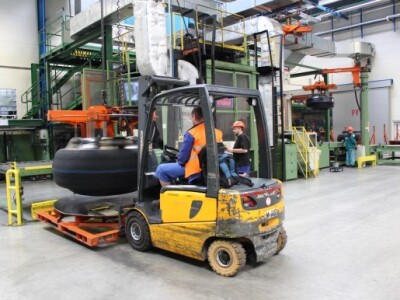 Mitas, tvornica guma