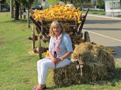 Urednica &quot;Brazdi&quot; (RTV) Vesna Jovanović najavljuje emisiju