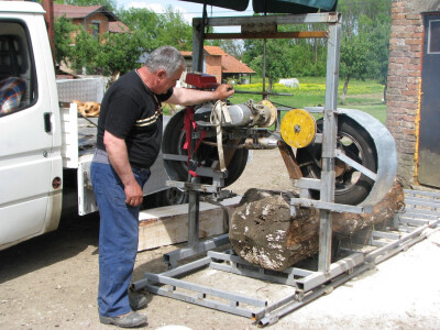 Miroslav sa pilanom Miroslav sa pilanom