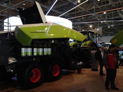 CLAAS Quadrant 3300