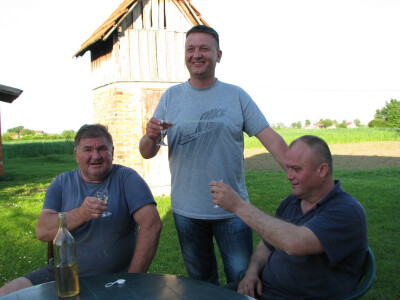 Po jedna za dobro zdravlje i dug život