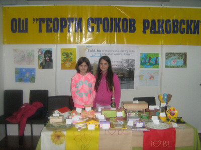 Učenici OŠ &quot;Georgi Stojkov Rakovski&quot; su izložili svoje rukotvorine