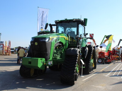 John Deere 8RX traktor gusjeničar John Deere 8RX traktor gusjeničar