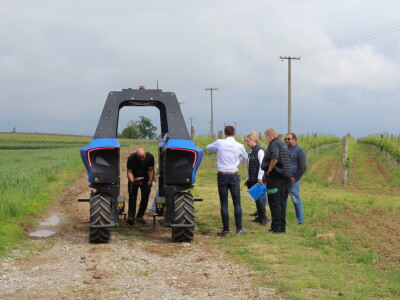 Poljonova prezentacija ViniBotovog robota Bakus