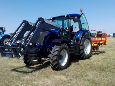 Farm Show Osijek - demonstracija strojeva u polju