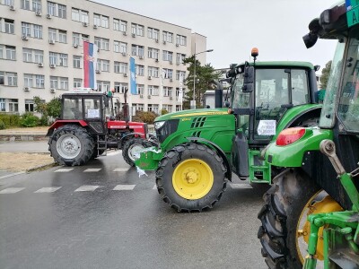 Protesti u Novom Sadu na Varandskom mostu
