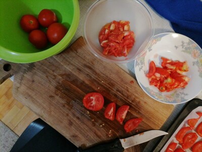 Sušeni paradajz sa belim lukom Sušeni paradajz sa belim lukom