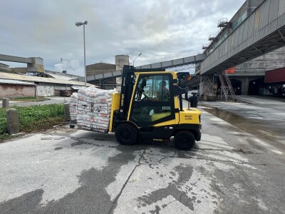 Euromarkt - viličari i utovarivači u Petrokemiji