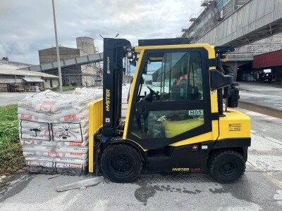 Euromarkt - viličari i utovarivači u Petrokemiji