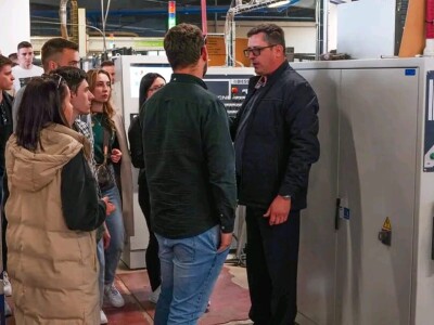 Krešimir Gregervoditelj Prijediplomskog stručnog studija Drvna tehnologija u Vinkovcima