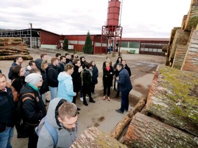Krešimir Gregervoditelj Prijediplomskog stručnog studija Drvna tehnologija u Vinkovcima