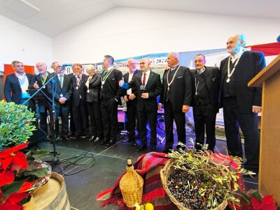 S Poljakovim šampionskim vinom nazdravljao i ministar Dabro