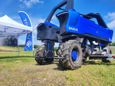 Poljonova prezentacija ViniBotovog robota Bakus