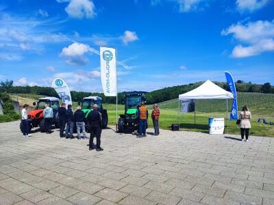 Poljonova prezentacija ViniBotovog robota Bakus