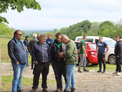 Poljonova prezentacija ViniBotovog robota Bakus