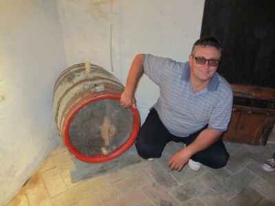 U podrumu Kuzmanović u Čereviću