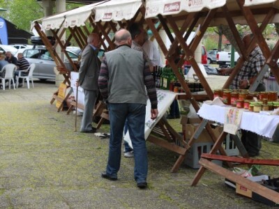 Posjetitelji u obilasku sajma