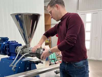 Crkvinska kuća - Gazdinstvo Marinković proivodi bundevu golicu