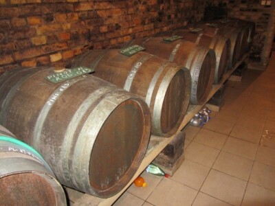 U podrumu kod Đure Kubečke