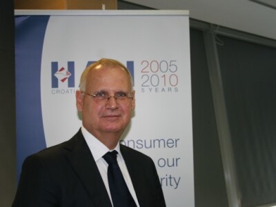 Koordinator pretpristupnog programa i europske politike susjednih odnosa g. Finn Sheye