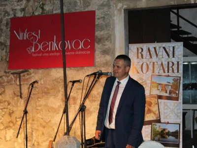 VINFEST 2019 - Proglašenje najboljih vinara sjeverne i srednje Dalmacije  - Vinfest Benkovac 2019