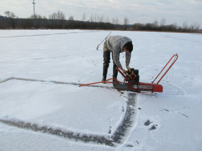 Rupe, osim za kisik ribama, služe i za kontrolu njihovog stanja, sadržaja kisika i mjerenja temperature vode