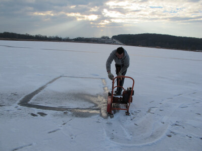 Rupe, osim za kisik ribama, služe i za kontrolu njihovog stanja, sadržaja kisika i mjerenja temperature vode