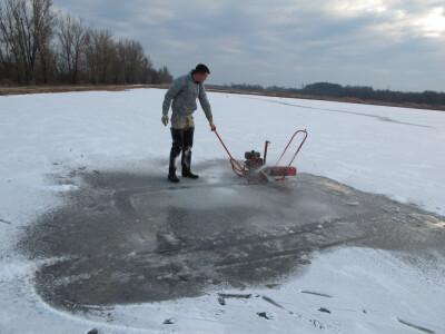 Rupe, osim za kisik ribama, služe i za kontrolu njihovog stanja, sadržaja kisika i mjerenja temperature vode