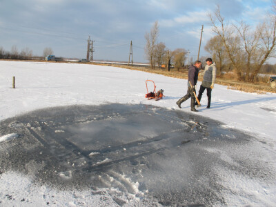 Rupe, osim za kisik ribama, služe i za kontrolu njihovog stanja, sadržaja kisika i mjerenja temperature vode
