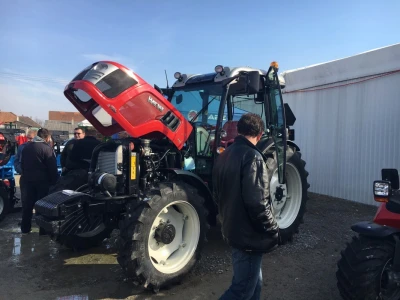Hattat traktor