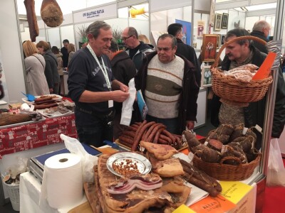 Suhomesnati proizvodi