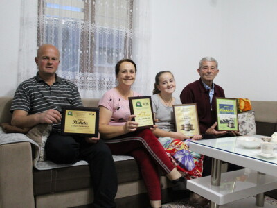 Šta je zajedničko siru, bilju, Ivi i Ćiri, a nisu veziri?