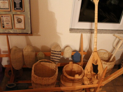 Šta je zajedničko siru, bilju, Ivi i Ćiri, a nisu veziri?