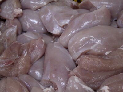 Prerada piletine u Keniji - KenChic