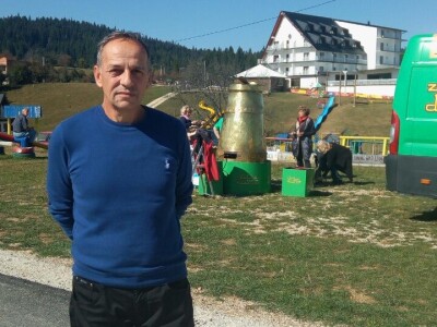 Jusuf Petrović: „Pri proizvodnji matica koristim voštane čahure“