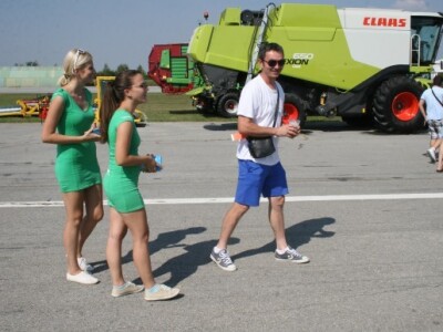 Napad Agroklub hostesa