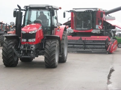 PMT i velika prezentacija Massey Fergusona