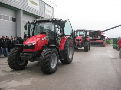 PMT i velika prezentacija Massey Fergusona