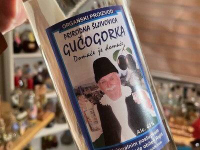 Šta je zajedničko siru, bilju, Ivi i Ćiri, a nisu veziri?