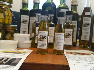 Maslinovo ulje 250 ml sa začinskim biljem