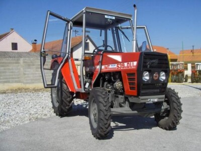 Traktor IMT 539