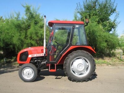 Traktor IMT 539