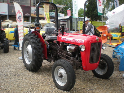 IMT traktori - devet prototipova na Poljoprivrednom sajmu IMT traktori - devet prototipova na Poljoprivrednom sajmu