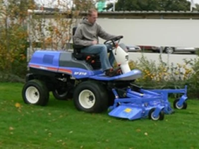 Traktor Iseki SF