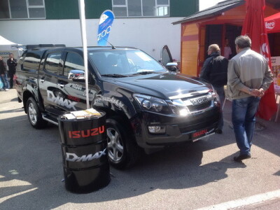 Isuzu