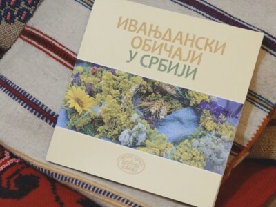 Ivanjdanski venčići