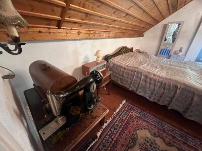 Iza drvene kapije, krije se bajkovito etno selo - na prodaju je Iza drvene kapije, krije se bajkovito etno selo - na prodaju je