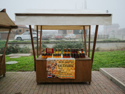 Izvorno iz Lonjskog polja