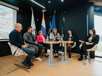 Izvorno iz Lonjskog polja