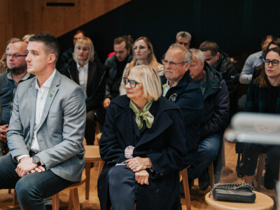 Izvorno iz Lonjskog polja